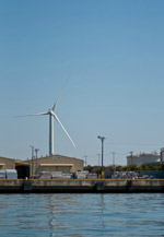 �`�p�Ɍ����͔��d